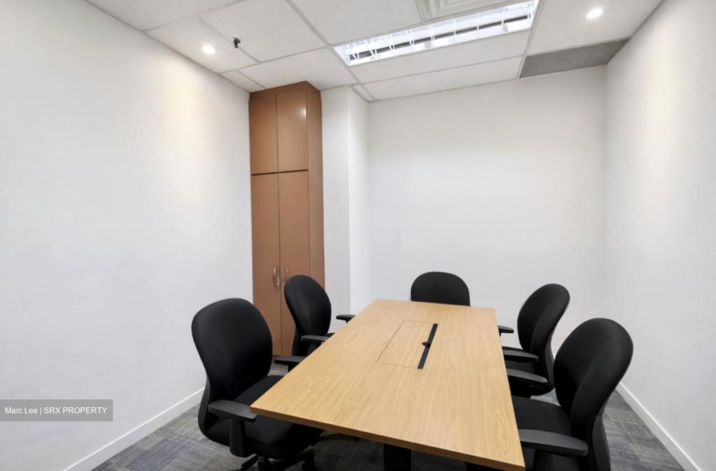 Chinatown Point (D1), Office #570929091